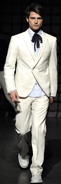 [Loden Dager - evening white[11].jpg]