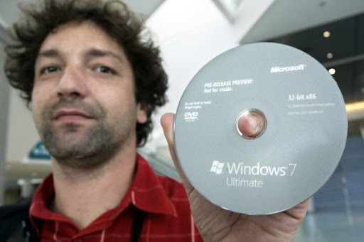 Microsoft launches Windows 7 operating system