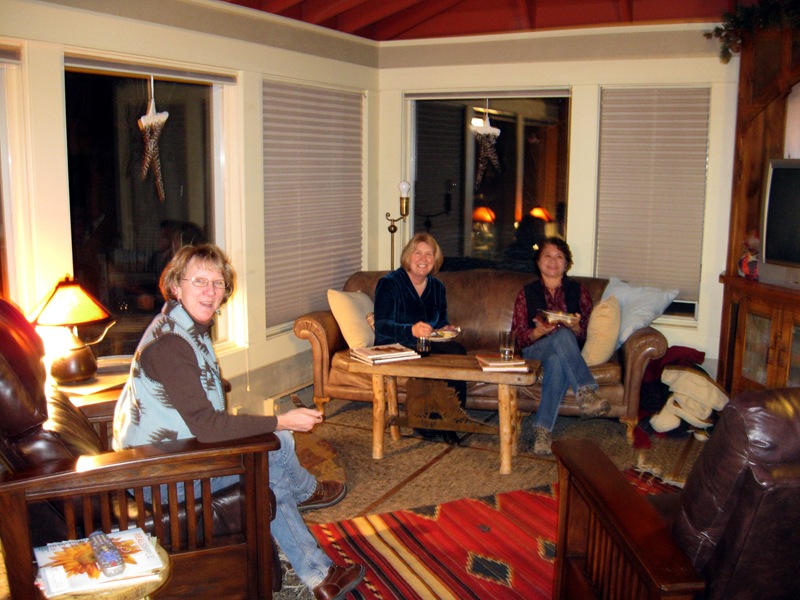 [Jeane Jill & Gemma[3].jpg]