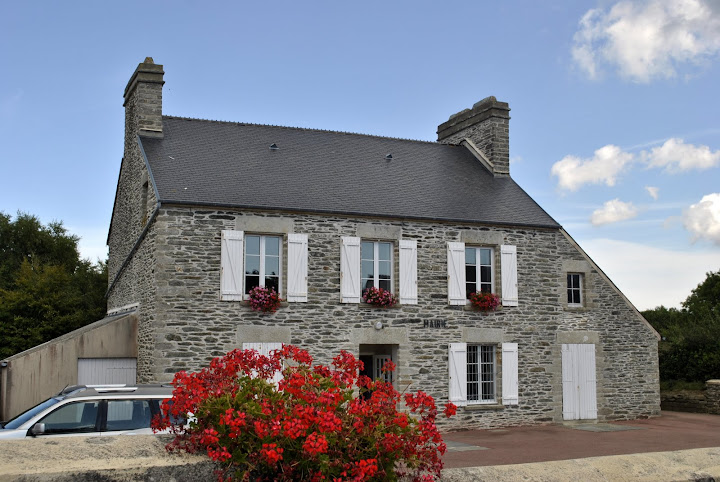 Nouainville dans Canton d'Equeurdreville-Hainneville 