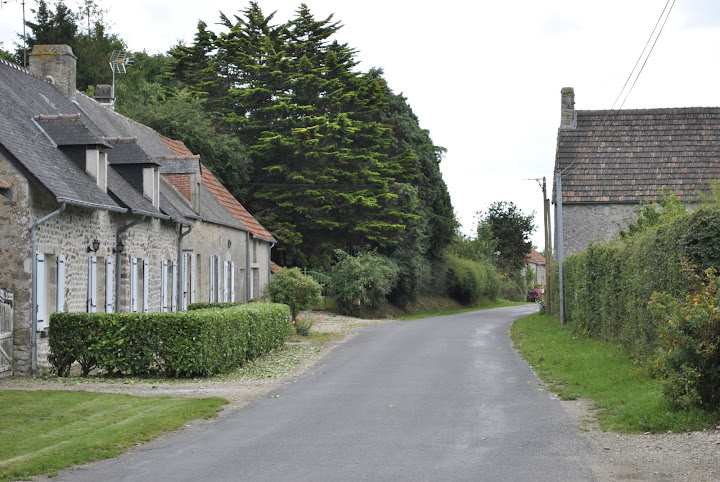 Sortosville  dans Canton de Montebourg 