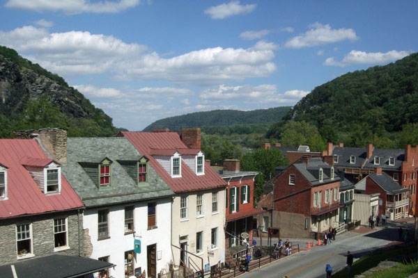 [b2010_0509COtrailHarpersFerry0240[4].jpg]