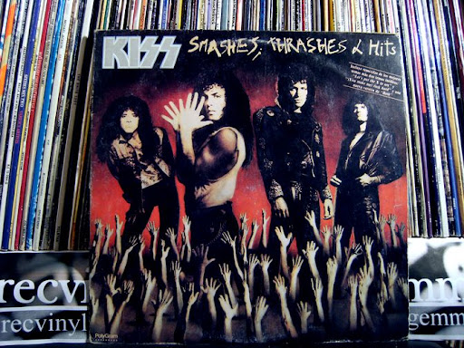 Kiss Smashes,Thrashes+And+Hits LP