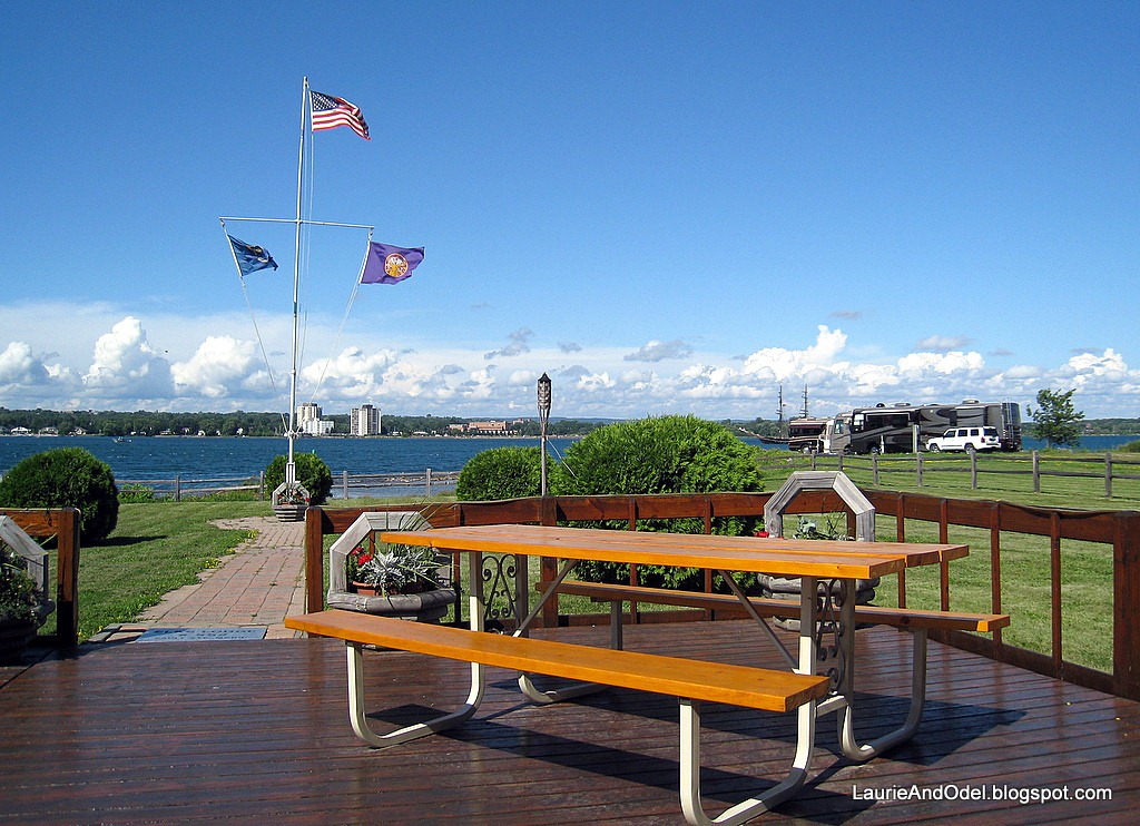 [Elks Patio and parking[5].jpg]