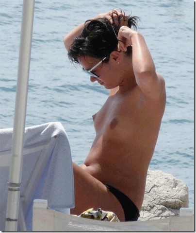 lily-allen-topless-02