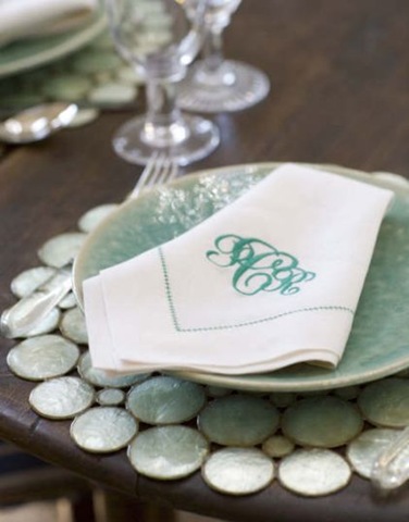 [capiz place setting  pheobehoward[2].jpg]