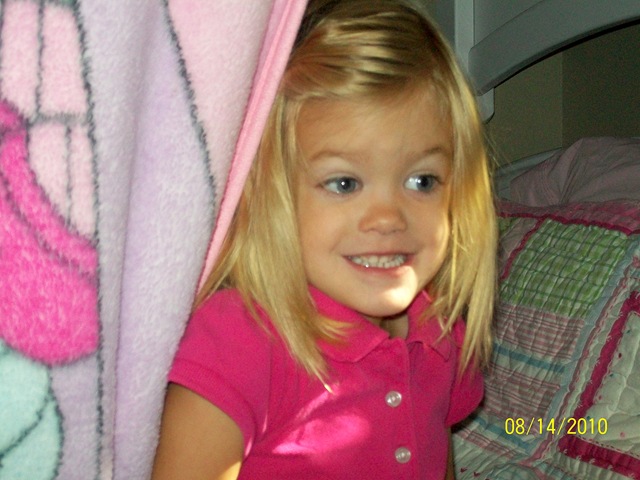 [Abigail in bed 8-14-2010 9-38-10 AM[4].jpg]