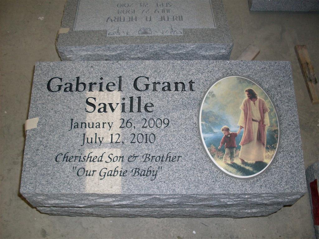[Gabriel's Headstone (1) (Medium)[3].jpg]
