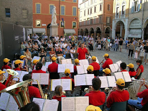 Concerto sotto alla Ghirlandina