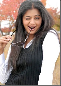 Priyamani as Jyothika 