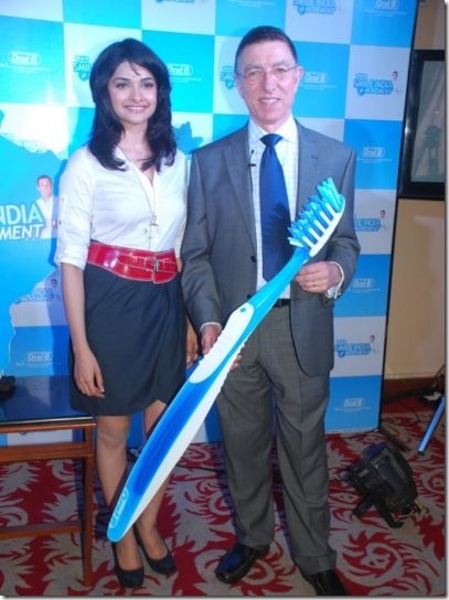 Sonali Bendre and Prachi Desai at Oral B promotional event8