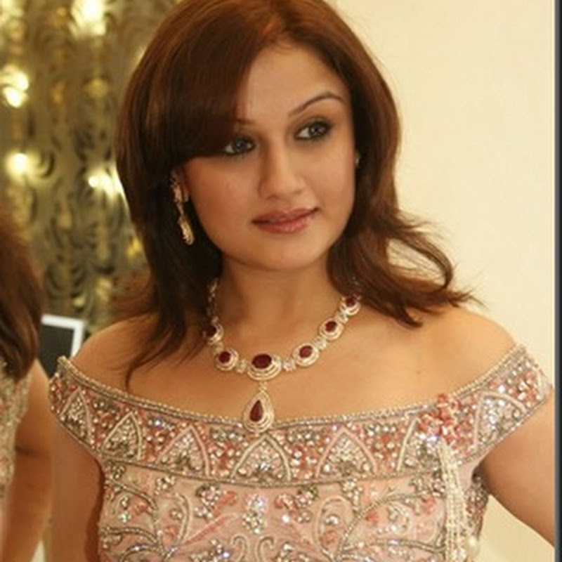 Tamil Hot Actress: Sonia Agarwal says ok for re-marriage