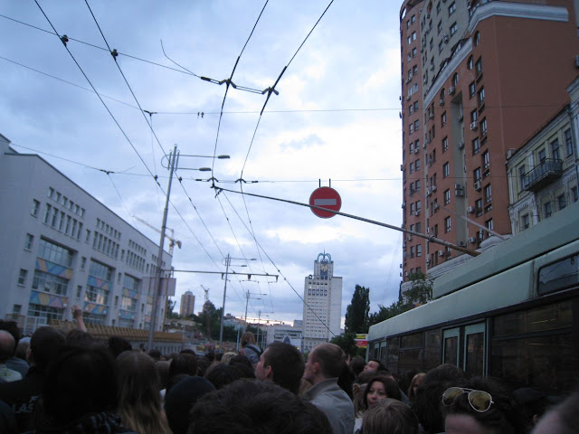 trolleybus_vs_katamadze_in_Kyiv_05_2009
