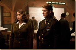hayley-atwell-como-peggy-carter-e-chris-evans-como-steve-rogers hayley-atwell-como-peggy-carter-e-chris-evans-como-steve-rogers