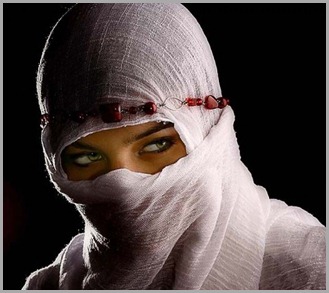 20090731The-Beautiful-Mystical-Eyes-arabic-eyes-eyes-jarrods-stuff-vail-hijab_large