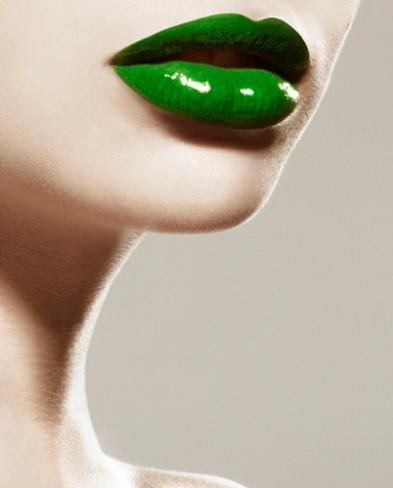 [Green-Lips-lips-10433865-393-488[4].jpg]
