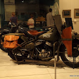 Uralte Weltkriegs Harley und BMW im War Memorial Museum in Canberra