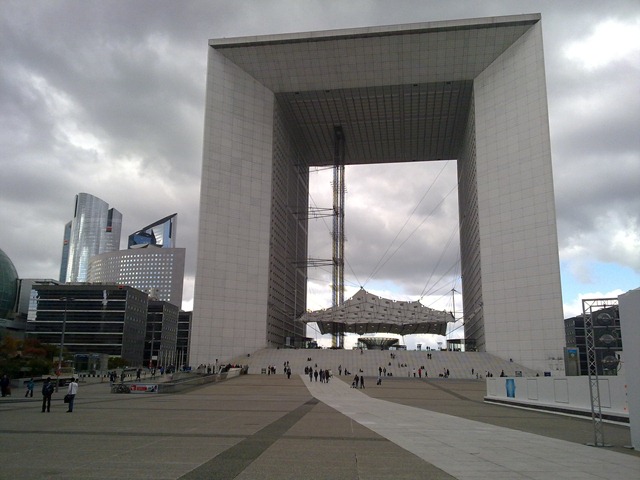 [121020091186.jpg]
