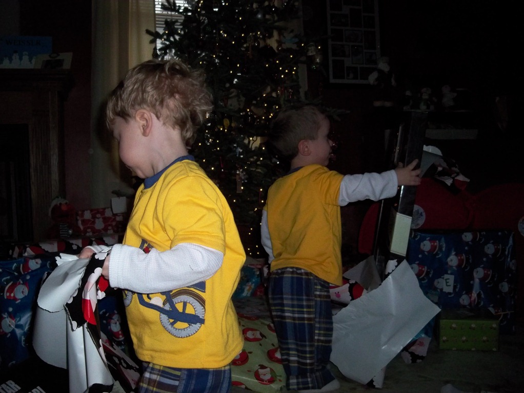 [Christmas-2010-0053.jpg]