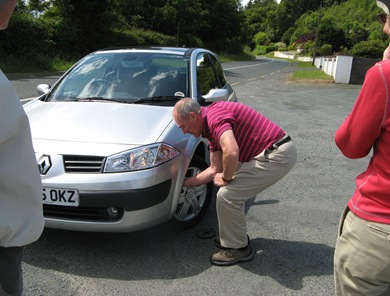 Trying to fix the  front left indicator, it stopped working on the way to Holyhead. 16/06/08