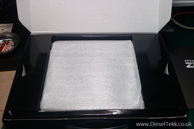 [DieselTekk.co.uk Zotac ZBOX HD-ADO01 - Unboxing Image (6)[2].jpg]