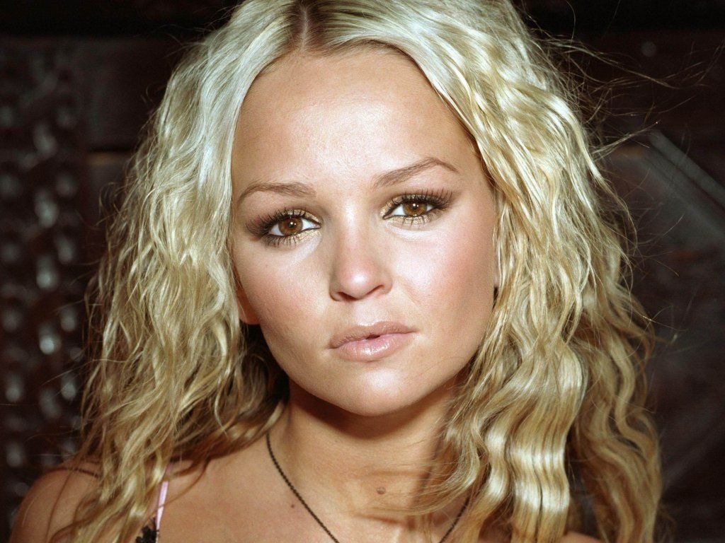 [Jennifer Ellison 1024x768 23 Hollywood Celebs Wallpapers[2].jpg]