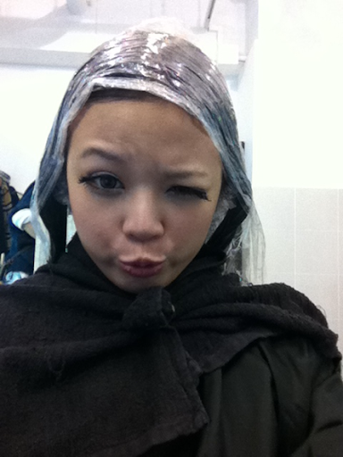 Dye hair