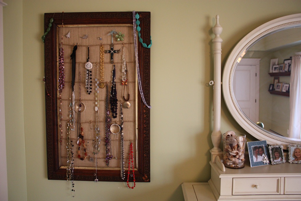 [jewlery frame 010[4].jpg]