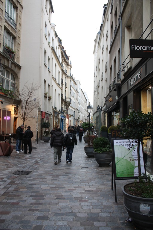 [Paris 2010 029[6].jpg]