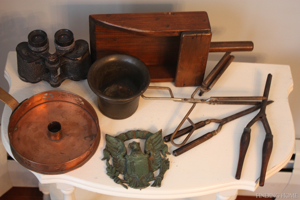 [auction-photos-mirror-jan-2011-0983.jpg]