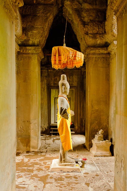 [2011_04_25-D130-Angkor-Wat--Angkor-T[55].jpg]