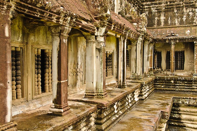 [2011_04_25-D130-Angkor-Wat--Angkor-T[32].jpg]