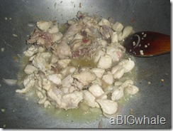 brown chicken... with garlic and onions..