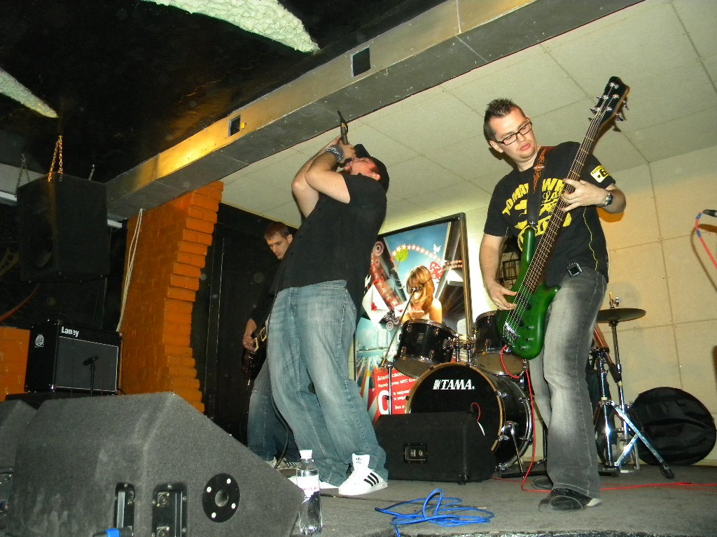 [0_2007a_44be7a9f_orig[2].jpg]