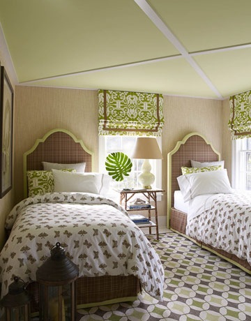 [housebeautiful2009- paited ceiling[2].jpg]