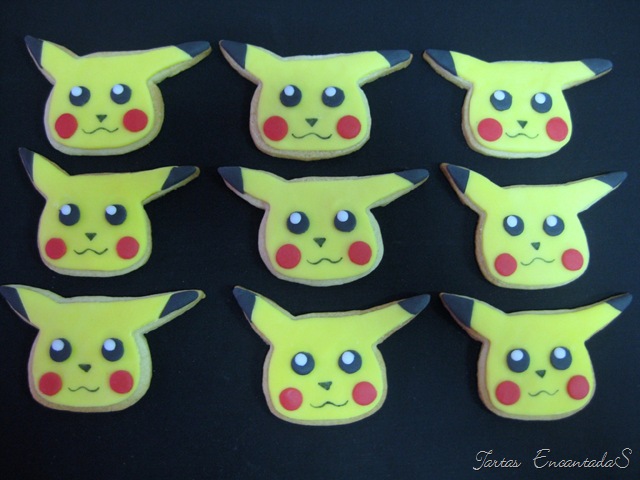 [Galletas Pikachu (2)[4].jpg]