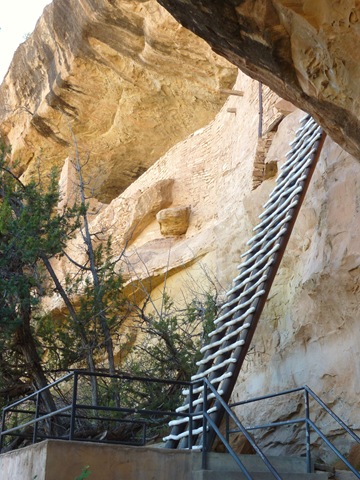 [Mesa Verde Balcony House 32 ft. Ladder[1].jpg]
