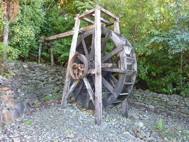 [P10200782.jpg]