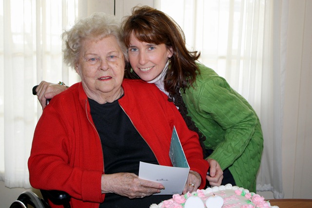 [Grandma's 80th Birthday Party 105-1[5].jpg]