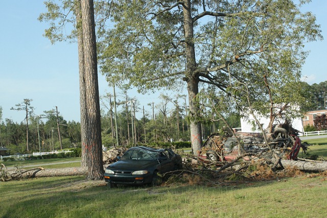[TornadoApril201104511.jpg]