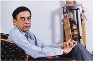 [writer_sujatha_bday3.jpg]