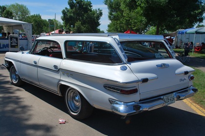 Chrysler Newport 1962 Town and Country - rear view