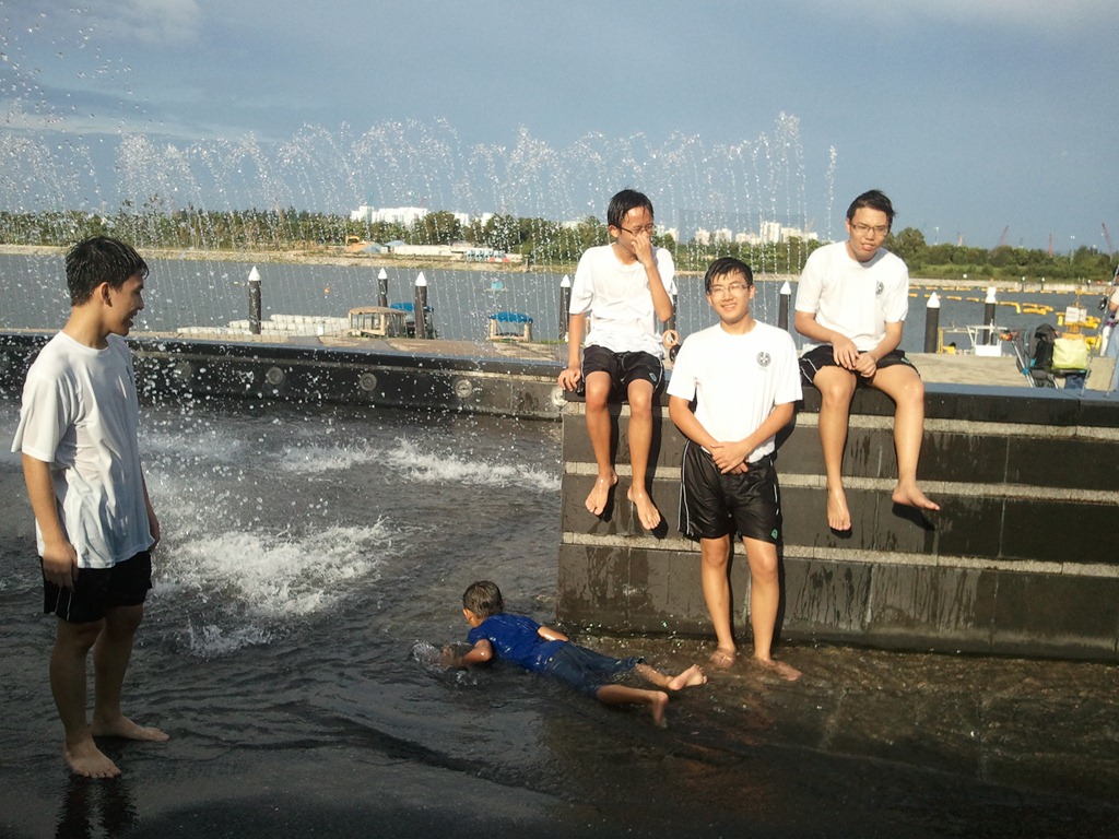 [2010-12-12 17.19.39[3].jpg]