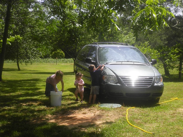 [mid may 2011 012[5].jpg]