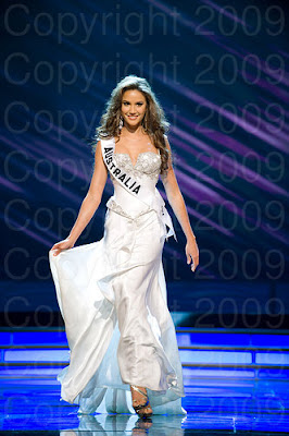 australia Miss Universo 2009: Inspirações para vestidos de madrinha e noiva