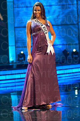 costa rica1 Miss Universo 2009: Inspirações para vestidos de madrinha e noiva