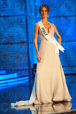 italia1 Miss Universo 2009: Inspirações para vestidos de madrinha e noiva