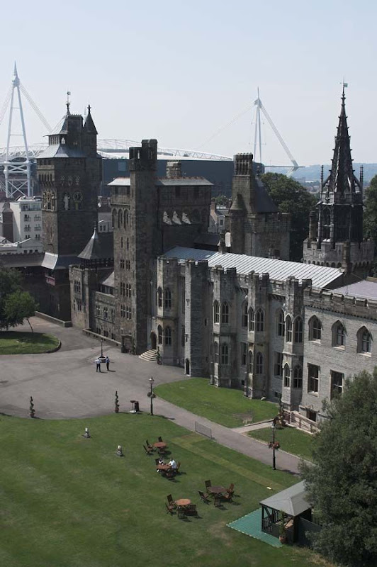 Castillo de Cardiff y Millenium Stadium Castillo de Cardiff y Millenium Stadium