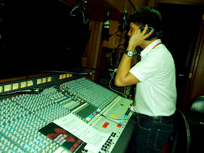 Reev soundchecks