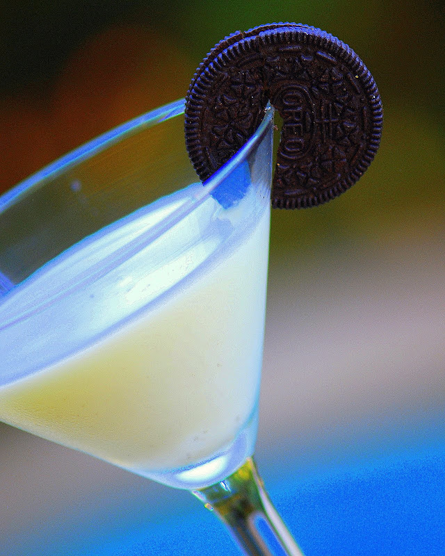 Milk.Cookies.jpg